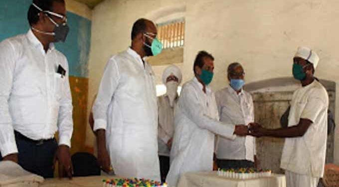 medicine distribute in jail