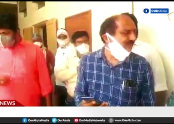 पालकमंत्री बच्चू कडु यांची कोव्हीड केअर सेंटरला अचानक भेट