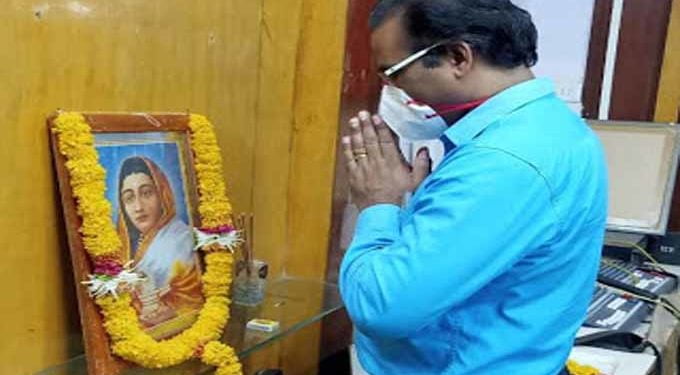 Anniversary Greetings to Ahiliya Devi By Khadse