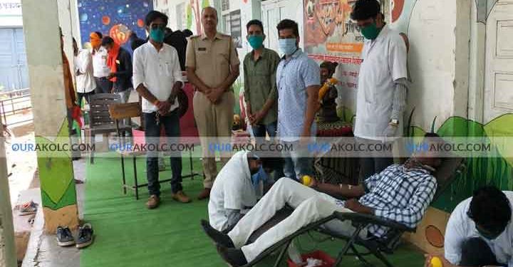 अकोट येथे सह्याद्री प्रतिष्ठांनाच्या वतीने राज्यभिषेक दिनानिमित्त रक्तदान शिबिराचे आयोजन 72 जणांनी केले रक्तदान