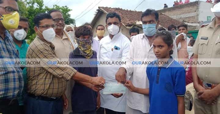 आ अमोल मिटकरी