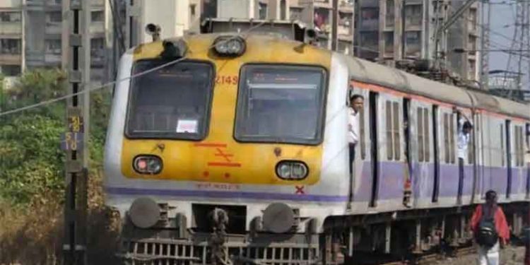 लोकल प्रवास