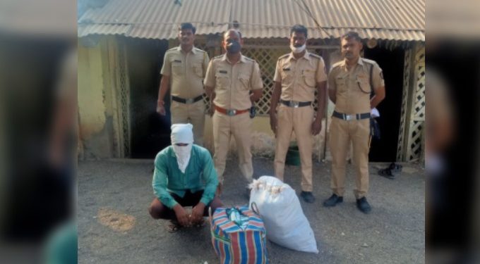 दहीहंडा पोलिस स्टेशनला नवीन कारभारी येताच एकाच दिवशी दोन धडाकेबाज कारवाया