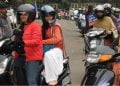 अकोला जिल्ह्यात आता दुचाकी चालकांना हेल्मेट सक्ती, विना हेल्मेट दुचाकी चालविल्यास दंडात्मक कारवाई