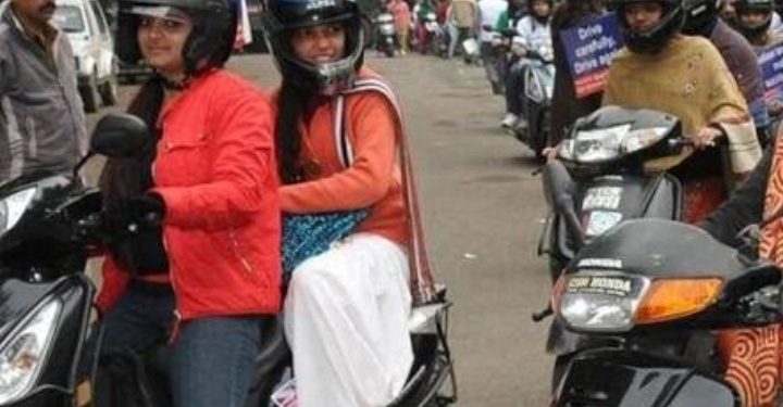 अकोला जिल्ह्यात आता दुचाकी चालकांना हेल्मेट सक्ती, विना हेल्मेट दुचाकी चालविल्यास दंडात्मक कारवाई