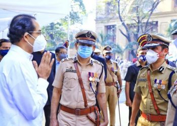 पोलीस दलाच्या सक्षमीकरणासाठी जे जे करणे शक्य आहे ते सर्व करणारच