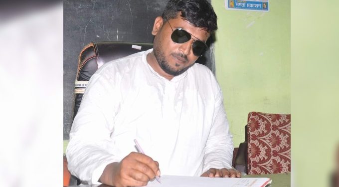 ग्रामपंचायत दापुराच्या सरपंचपदी नितीन वानखडे कायम, अविश्वासाचा ठरावास जिल्हाधिकारी यांचे स्थगिती