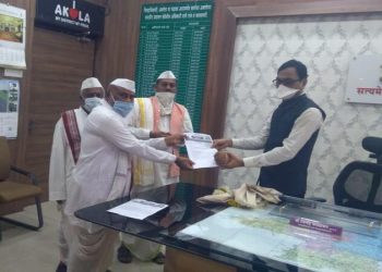 धार्मिक कार्यक्रमाला भाविकांना परवानगी देण्यात यावी, विश्व वारकरी संप्रदायाचे जिल्हाधिकाऱ्यांना निवेदन