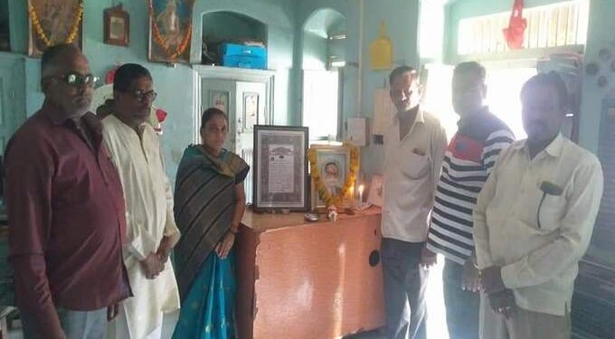 तेल्हारा शहर भाजपा च्या वतीने भारतीय संविधान दिन साजरा