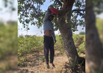 वाडेगांव येथील शेतकरी पुत्राची आत्महत्या