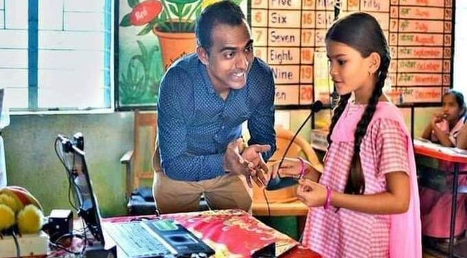 ७ कोटीचा ZP गुरुजी – रणजितसिंह डीसले,जगातील सर्वोत्तम शिक्षक म्हणून गौरव, भारताला पहिल्यादाचं मिळाला सन्मान