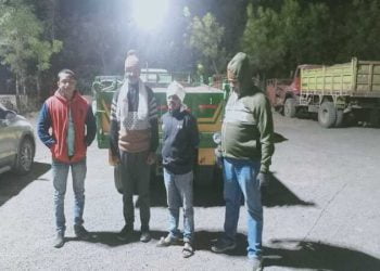 рдмреЛрд░реНрдбреА рдкрд░рд┐рд╕рд░рд╛рдд рдЕрд╡реИрдз рд░реЗрддрд┐рдЪреА рд╡рд╛рд╣рддреБрдХ рдХрд░рдгрд╛рд░рд╛ рдЯреНрд░рдХреНрдЯрд░ рдкрдХрдбрд▓рд╛; рдирд╛рдпрдм рддрд╣рд╕реАрд▓рджрд╛рд░ рд╣рд░рд┐рд╖ рдЧреБрд░рд╡ рдзрдбрдХ рдХрд╛рд░рд╡рд╛рдИ