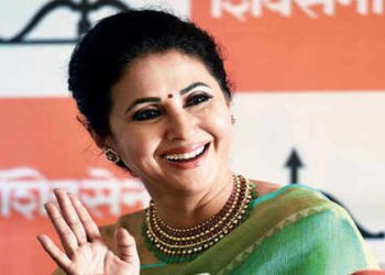 जिथे शेतकरी दुःखी तो देश कधीच प्रगती करत नाही : उर्मिला मातोंडकरांचा केंद्रावर निशाणा