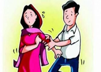 рддреЗрд▓реНрд╣рд╛рд░рд╛ рддрд╛рд▓реБрдХреНрдпрд╛рддреАрд▓ рдорд╣рд┐рд▓рд╛ рд╢рд┐рдХреНрд╖реАрдХреЗрдЪрд╛ рдкрд╛рдард▓рд╛рдЧ рдХрд░реБрди рдзрдордХреА рджреЗрдгрд╛рд░рд╛ рдкрд╛рддреБрд░рд╛рддреАрд▓ рд╢рд┐рдХреНрд╖рдХ рдлрд░рд╛рд░,рд╣рд┐рд╡рд░рдЦреЗрдб рдкреЛрд▓реАрд╕рд╛рдд рдЧреБрдиреНрд╣рд╛ рджрд╛рдЦрд▓