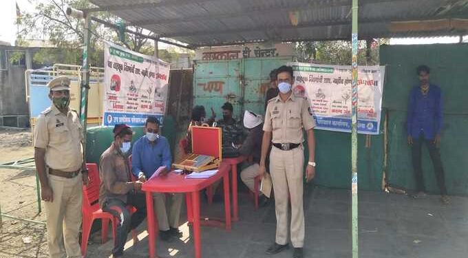 रस्ता सुरक्षा अभियानानिमित्त वाहनचालकांची नेत्रतपासणी