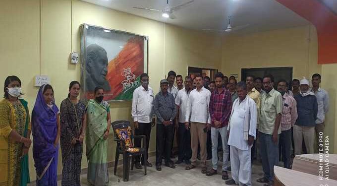 नगरसेविका स्व.शारदा आसरे यांना तेल्हारा नगरपरिषद कडुन श्रद्धांजली