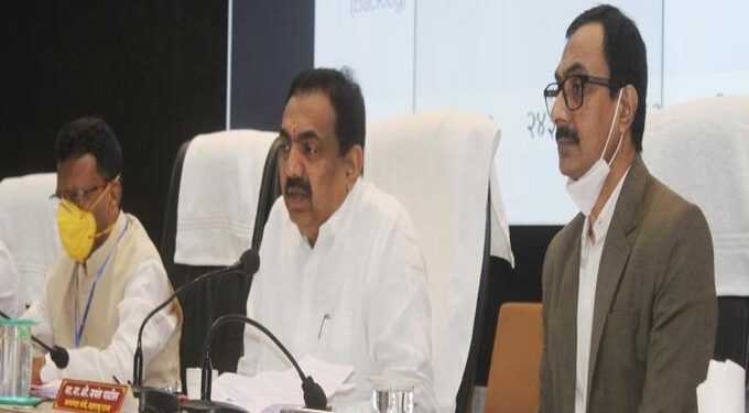 अकोला: जलसंपदा मंत्री ना.जयंत पाटील यांनी घेतला जिल्ह्यातील प्रकल्पांचा आढावा