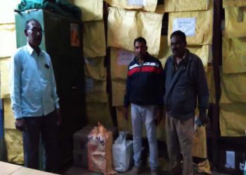 विनापरवाना दारुची वाहतूक करतांना दोघांना पकडले बाळापूर पोलिसांची कारवाई; 73 हजार रुपयांचा मुद्देमाल हस्तगत.