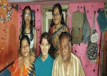 मुलीची बदनामी थांबवा; अन्यथा सामूहिक आत्महत्या