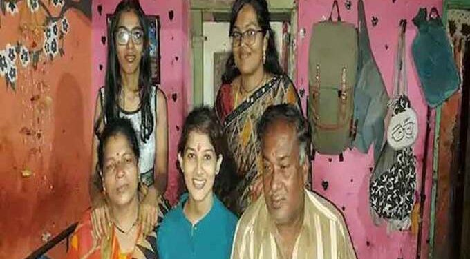 मुलीची बदनामी थांबवा; अन्यथा सामूहिक आत्महत्या