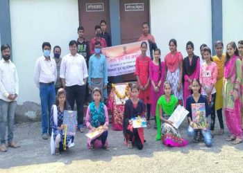 विवेकानंद युवा मंडळ च्या वतीने  शिवजयंती दिनी वक्तृत्व स्पर्धा