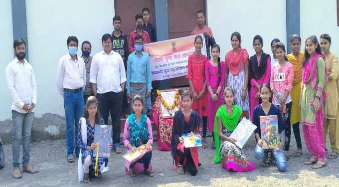 विवेकानंद युवा मंडळ च्या वतीने  शिवजयंती दिनी वक्तृत्व स्पर्धा
