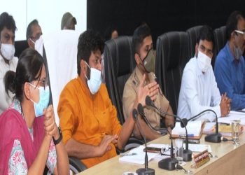 थेट संपर्कात असलेल्या व्यक्तींची दर महिन्याला कोविड चाचणी होणे अनिवार्य -पालकमंत्री बच्चु कडू