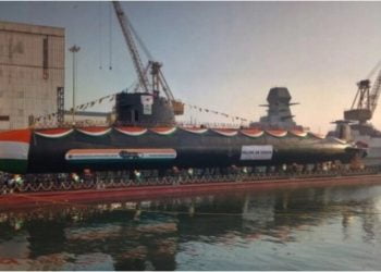 Karanj Submarine:साइलेंट किलर पाणबुडी 'आयएनएस करंज' नौदलाच्या ताफ्यात सामील