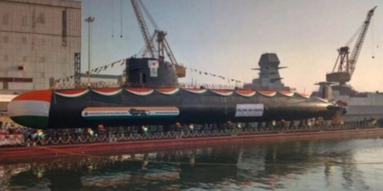 Karanj Submarine:साइलेंट किलर पाणबुडी 'आयएनएस करंज' नौदलाच्या ताफ्यात सामील