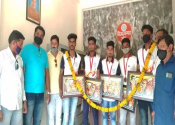 लोकजागर मंच व लोकजागर क्रीड़ा आघाडी तर्फे विजेता खेळाडूंचा सत्कार.