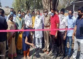 आमदार श्री गोवर्धन शर्मा यांच्या विकासनिधीतून प्रभाग क्र. १२ येथे रस्त्याचे भूमिपूजन