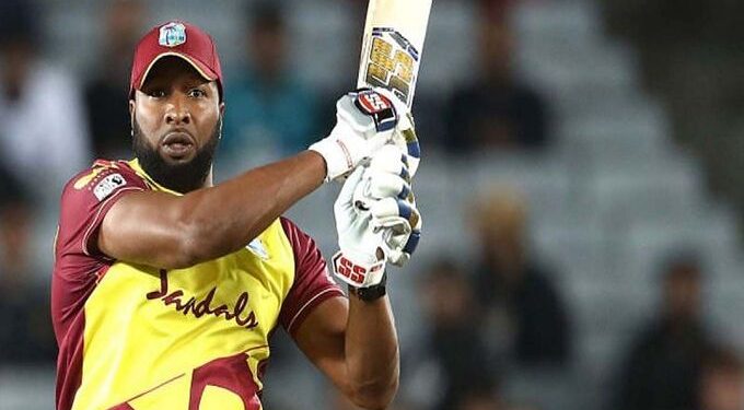 पोलार्ड बनला सिक्सर किंग, सलग सहा चेंडूत सहा षटकार ठोकले