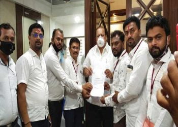 ग्रामविकासमंत्री ना.हसन मुश्रीफ यांच्या लेखी आश्वासनानंतर संगणकपरिचालक संघटनेचे 18 व्या दिवशी आंदोलन स्थगित!