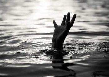 सख्ख्या भावांची एकाच वेळी अंत्ययात्रा पाहण्याचे आई-वडिलांचे दुर्देवी नशिब