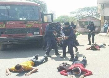 शहरात शिरले दहशतवादी, बस झाली हायजॅक , प्रवाशांचा गोंधळ