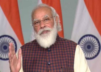 अधिक सक्रिय होण्याची आवश्यकता,करोनाची दुसरी लाट तत्काळ रोखायला हवी: मोदी