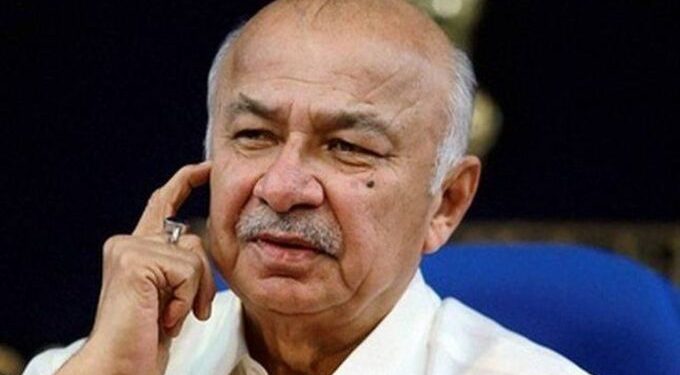 sushil kumar shinde