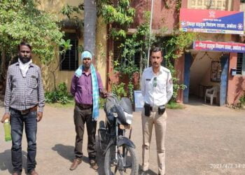 चार वर्षा पूर्वी चोरी गेलेल्या मोटारसायकल चा शहर वाहतूक शाखा अकोला ने लावला शोध