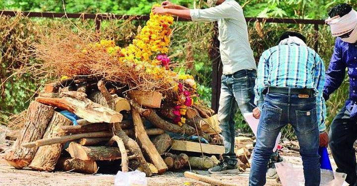 अमरावती: स्मशानभूमीत जागा मिळेना