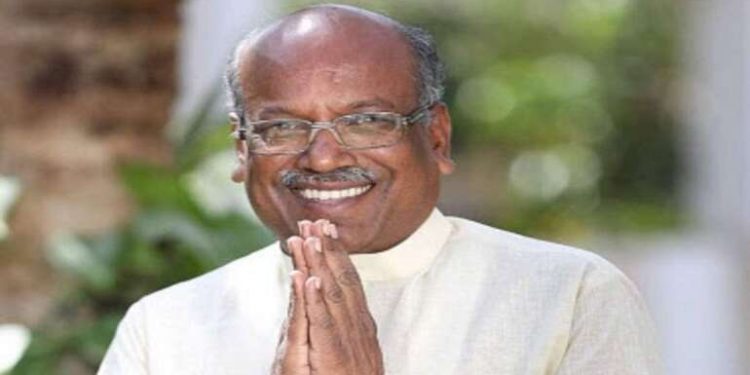 नागरिकांनी घराच्या बाहेर गरज असेल तरच पडावे: केंद्रीय राज्यमंत्री संजय धोत्रे