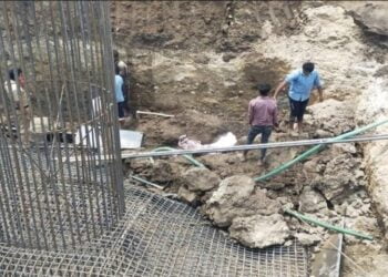 कंपनीच्या निष्काळजीमुळे मातीच्या ढिगाऱ्याखाली दबून मजुराचा मृत्यू