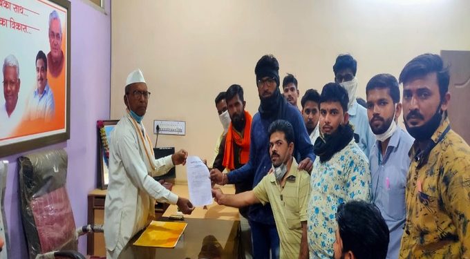 अकोट शहरातुन प्लॅस्टीक कॅरीबॅग बंद करा..! बजरंग दलची मागणी