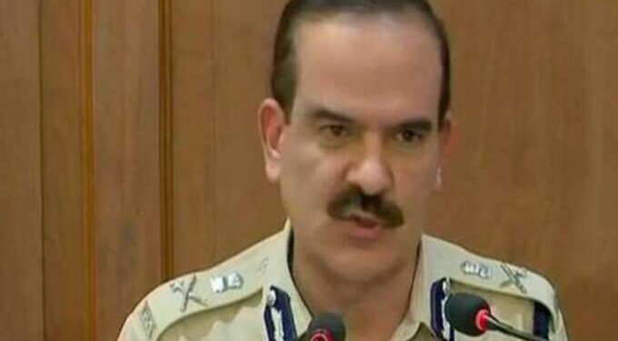 अकोल्याच्या पोलिस निरीक्षकाची तक्रार,परमबीर सिंग यांनी केलेल्या भ्रष्टाचाराचे माझ्याकडे पुरावे!