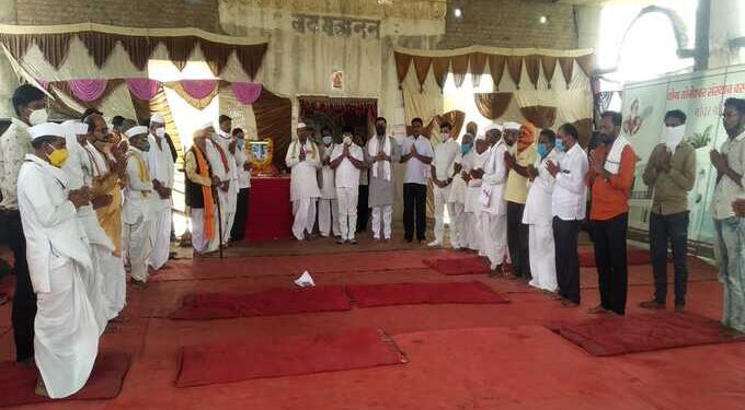 विठ्ठल महाराज साबळे यांच्या स्मृतिप्रीत्यर्थ आ.अमोल मिटकरी देणार वारकरी रुग्णवाहिका