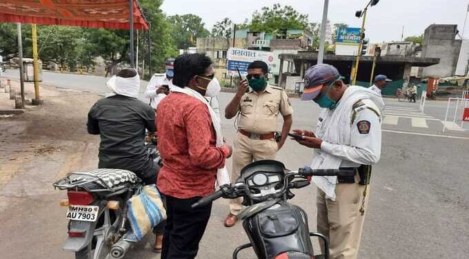 akola traffic police