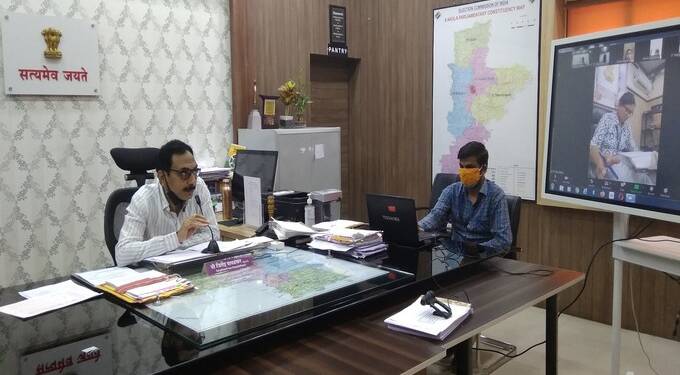 कोरोनाचा प्रादुर्भाव कमी करण्यासाठी लोकप्रतिनिधीनी पुढाकार घेण्याचे आवाहन