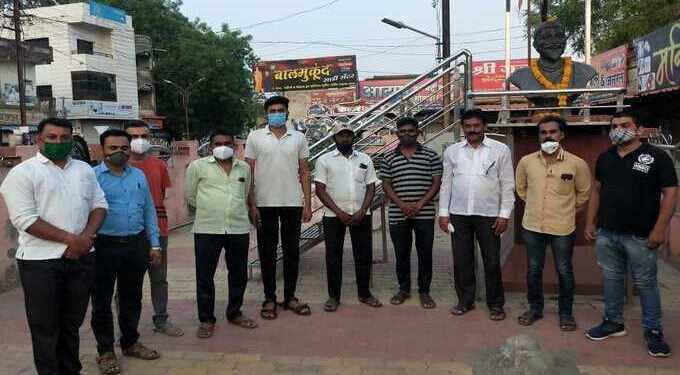 तेल्हारा सकल मराठा समाजातर्फे मराठा आरक्षण रद्द चा जाहीर निषेध