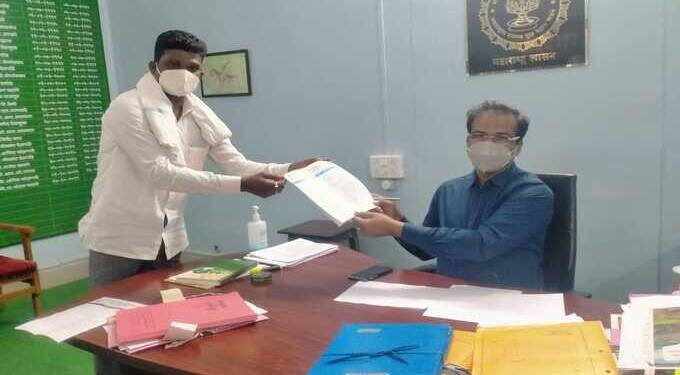 मागासवर्गीय पदोन्नती मधील आरक्षण नाकारणारा निर्णय रद्द करा डॉ. बाबासाहेब आंबेडकर सोशल फोरम महाराष्ट्र वतीने मुख्यमंत्री व राज्यपाल यांना जिल्हाधिकारी मार्फेत  निवेदन