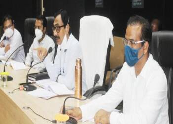 अकोला: संभाव्य तिसऱ्या लाटेकरीता जिल्ह्यात उपाययोजना राबवाण्याचे  निर्देश