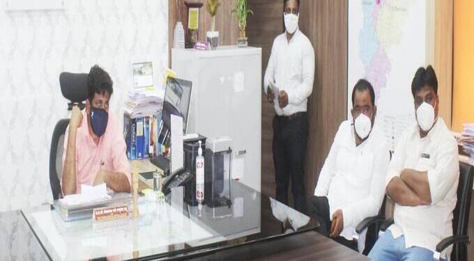 कंत्राटी कामगारांना सर्व लाभ दिले जात असल्याबाबत विभागप्रमुखांनी खात्री करावी-  बच्चू कडू